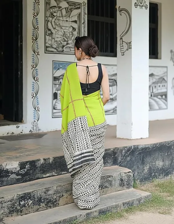 Multicolor_Lime_Green_And_Black_White_Printed_Georgette_Saree_With_Contrast_Pallu