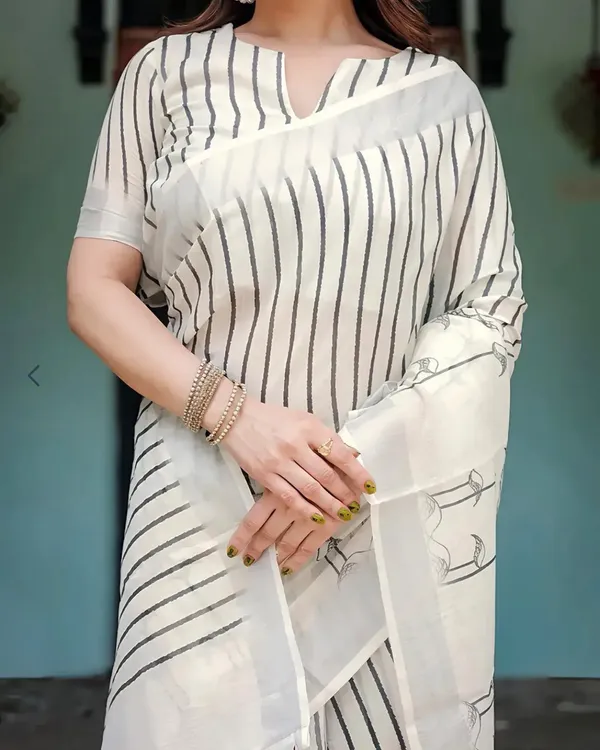 Off_White_Lilan_Printed_Saree