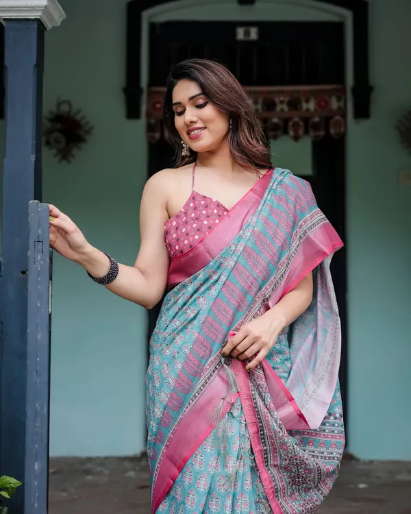 Turquoise_Blue_And_Pink_Lilan_Printed_Saree