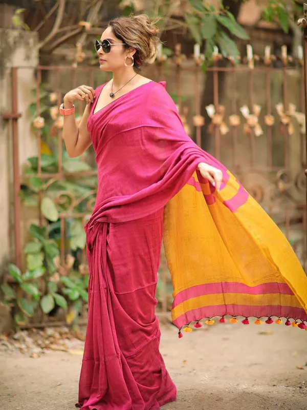 Pink_And_Yellow_Lilan_Printed_Saree