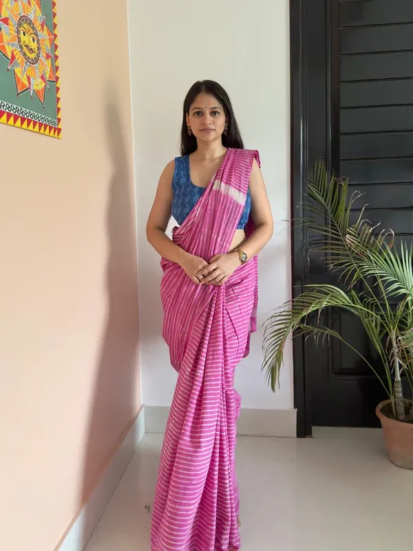 Black_And_Red_Embroidery_Work_Saree_With_Blouse_Piece