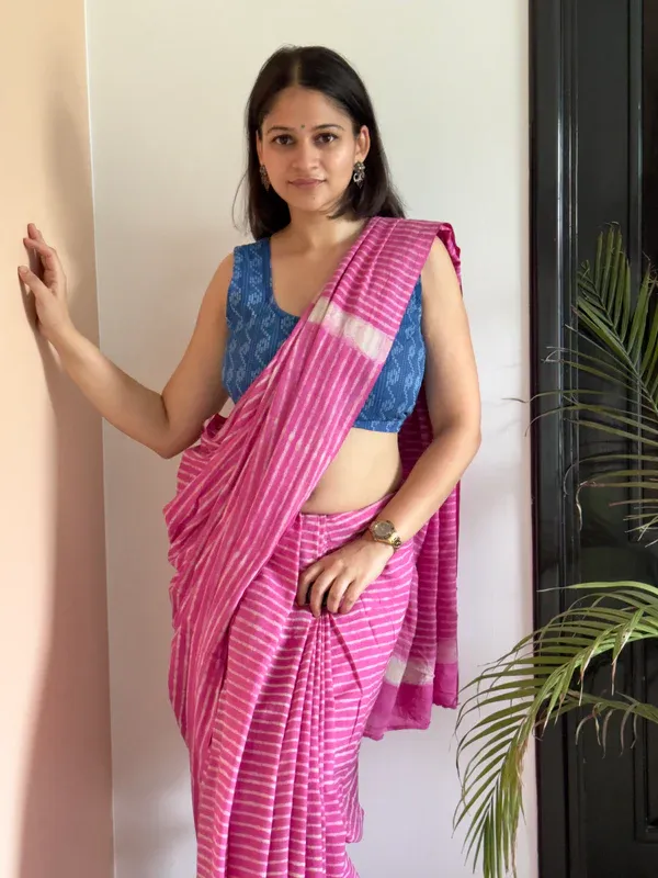Black_And_Red_Embroidery_Work_Saree_With_Blouse_Piece