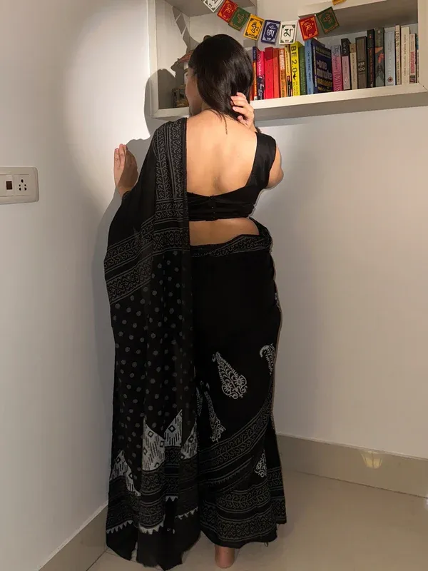 Black_And_White_Lilan_Printed_Saree