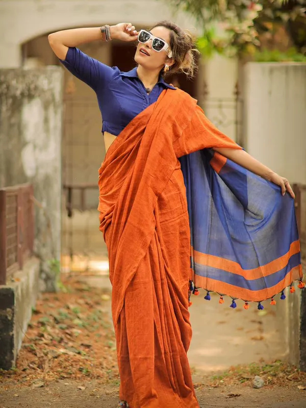 Orange_And_Blue_Lilan_Printed_Saree
