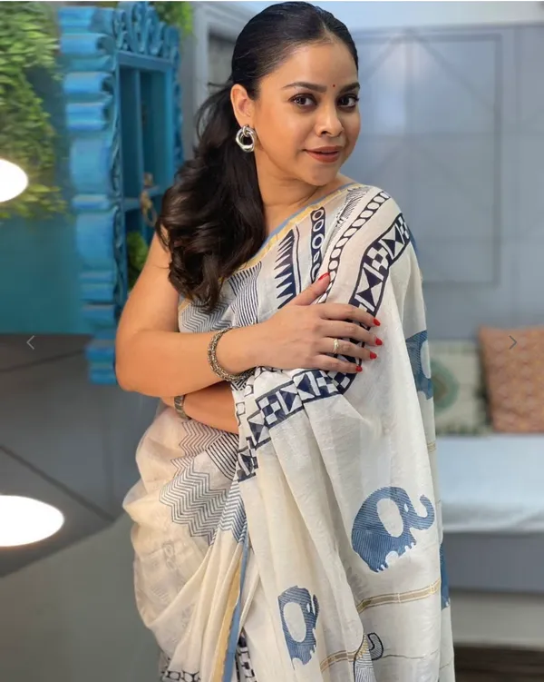 White_And_Blue_Lilan_Printed_Saree