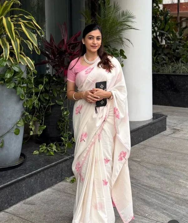 White_And_Pink_Linan_Printed_Saree