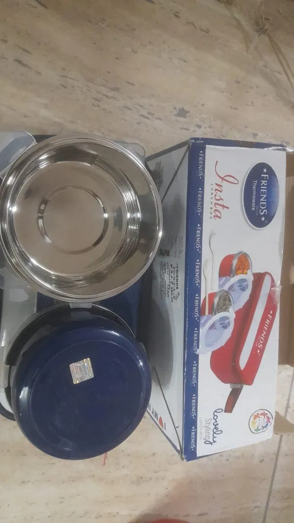 Black_Stainless_Steel_Lunch_Box_For_Storing_&_Carrying_Food_(Pack_of_3)