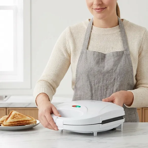 Grey_Plastic__With_Powerful_Heating_Elements_Sandwich_Or_Toaster_Maker