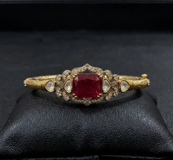 REGAL_BRACELET_-_RUBY_RED