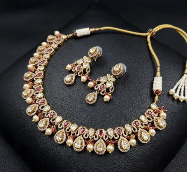 Avantika_Necklace_Set_-_Ruby_Red