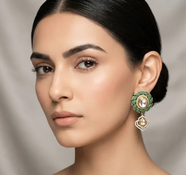 Nitya_Swirl_Earrings_-_Emerald_Green