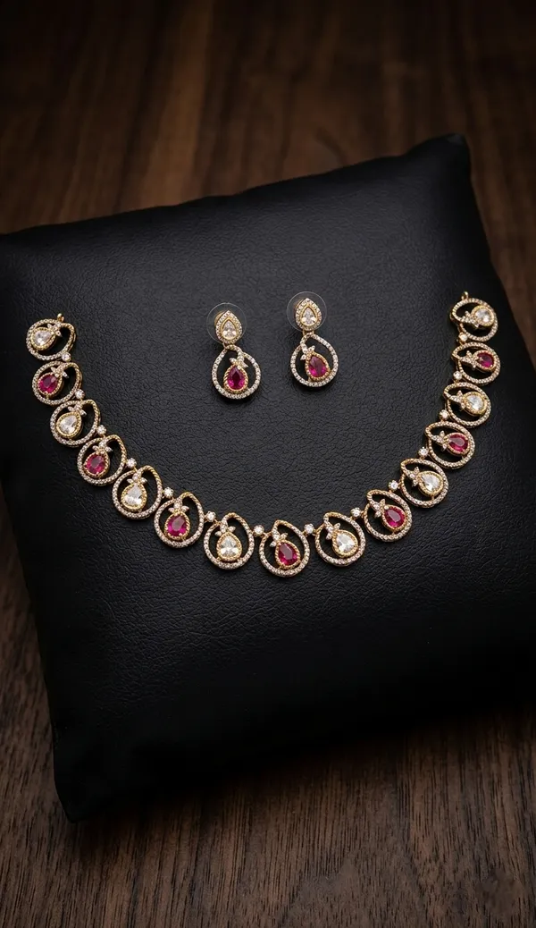Nyra_Set_-_Ruby_Red