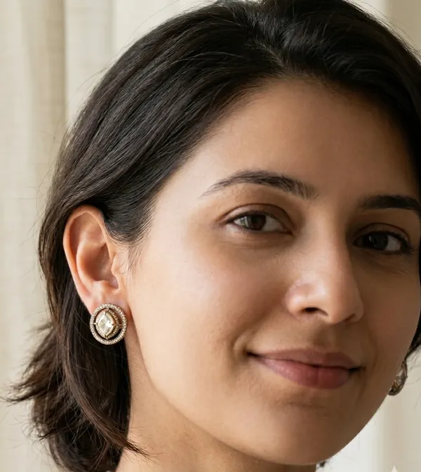 Avani_Studs_-_White