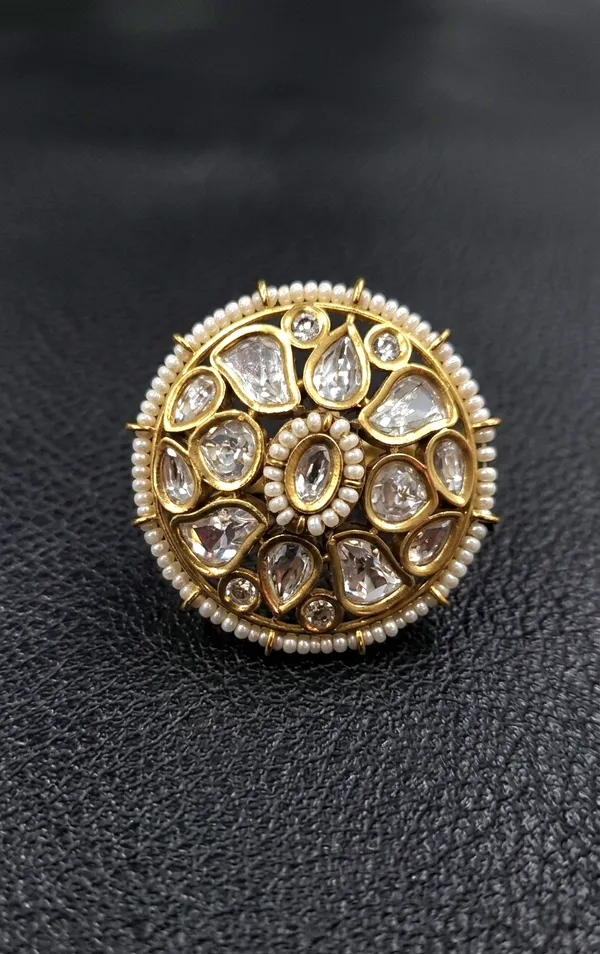 AURA_KUNDAN_FINGER_RING_-_WHITE