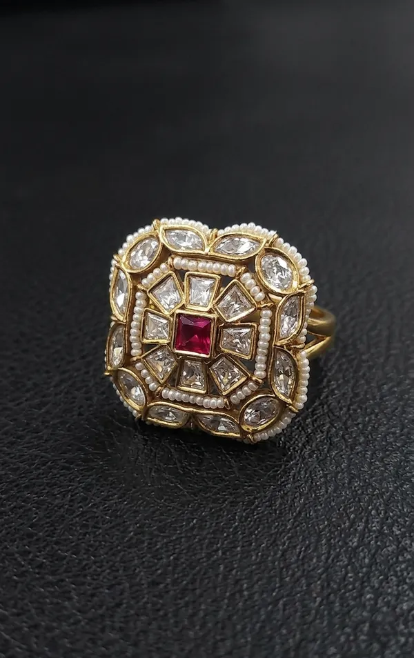 Elegant_Victorian_Style_Gold-Tone_Finger_Ring_with_Ruby_Center_and_Diamond_Accents