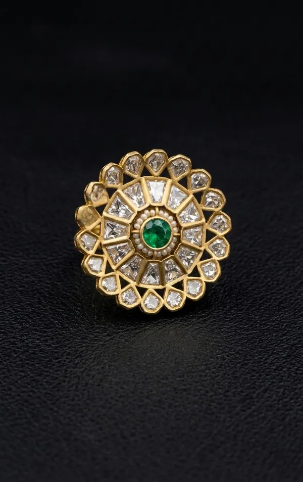 AURELIA_KUNDAN_COCKTAIL_FINGER_RING_-_EMERALD_GREEN