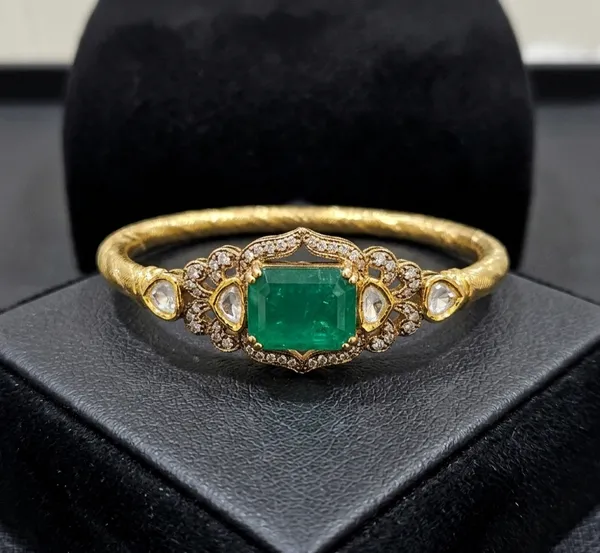 REGAL_BRACELET_-_EMERALD_GREEN