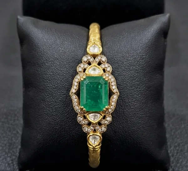 REGAL_BRACELET_-_EMERALD_GREEN