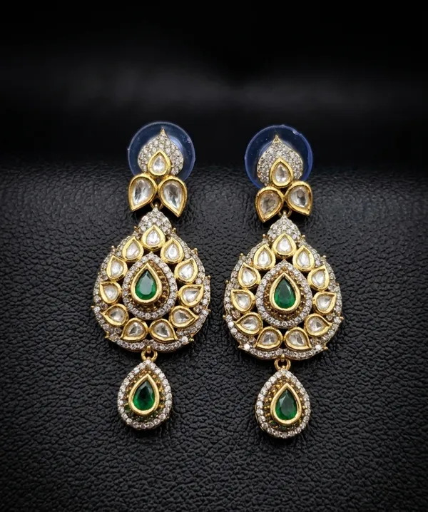 Inaaya_Earrings_-_Emerald_Green