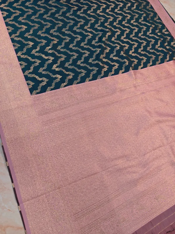 BANARASI_KATAN_SILK_IN_BOTTLE_GREEN_WITH_BABY_PINK