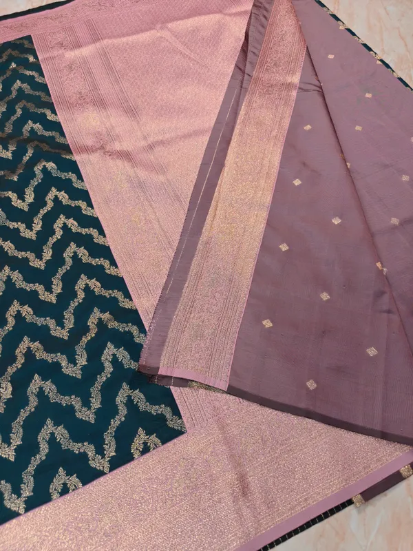 BANARASI_KATAN_SILK_IN_BOTTLE_GREEN_WITH_BABY_PINK