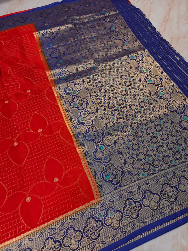 Checks_Russian_Silk_In_Red_With_Royal_Blue_Border_Saree_For_Women