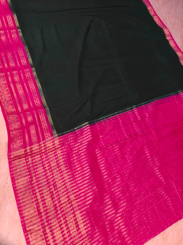 CREPE_Georgette_In_Black_With_Rani_Pink_Border_Saree_For_Women