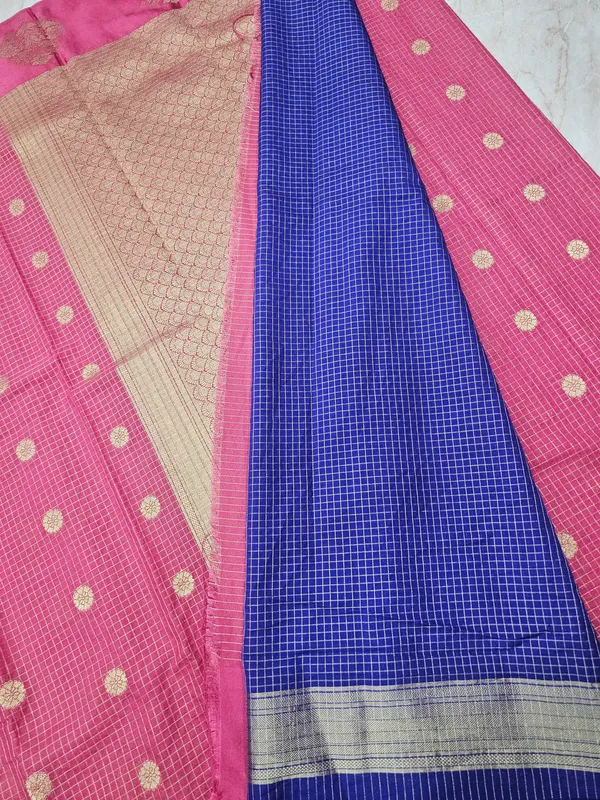 CREPE_GEORGETTE_IN_DARK_PINK_WITH_CHECKS_AND_BOOTI
