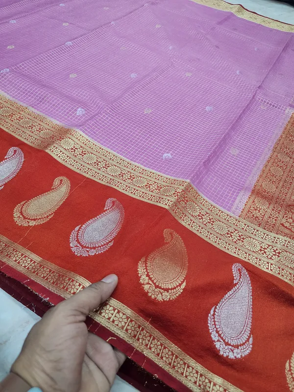 CREPE_GEORGETTE_IN_LAVENDER_WITH_RED_BORDER
