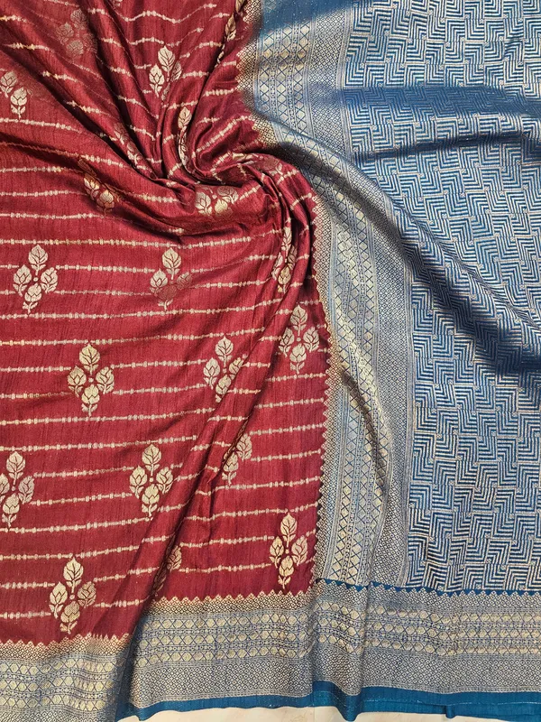 GARNET_COLOUR_SOFT_MATKA_LINEN_WITH_ROYAL_BLUE_BORDER