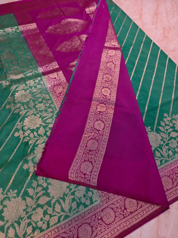 Khaddi_Georgette_In_Bottle_Green_With_Magenta_Border_Saree_For_Women