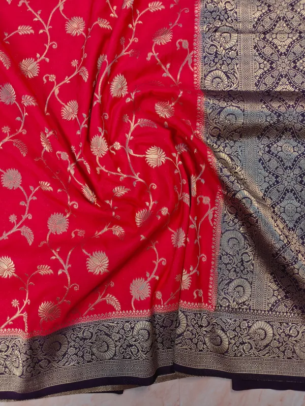 Khaddi_Georgette_In_Red_With_Indigo_Border_Saree_For_Women