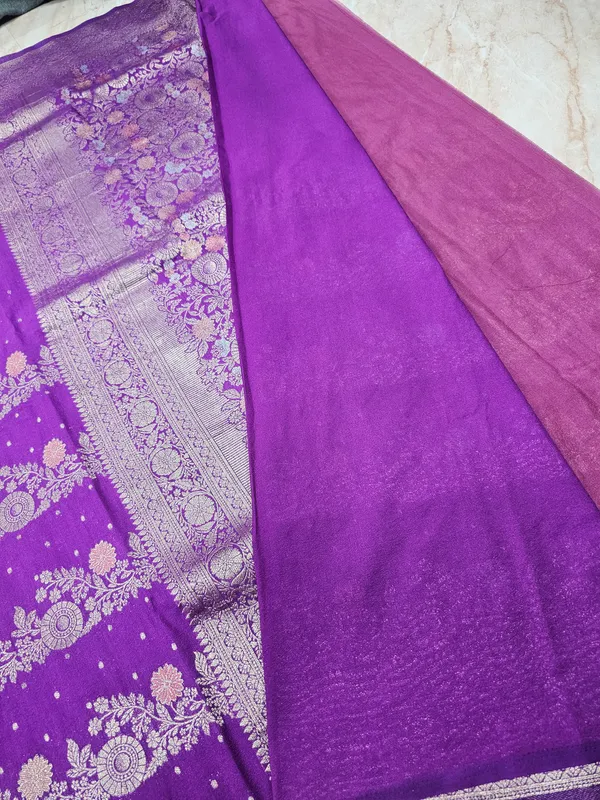 KHADDI_GEROGETTE_IN_LAVENDER_COLOUR_WITH_MULTI_COLOUR_ZARI_WORK