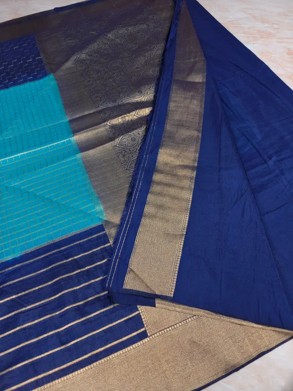 Khaddi_Georgette_In_Blue_With_Royal_Blue_Border_Saree_For_Women