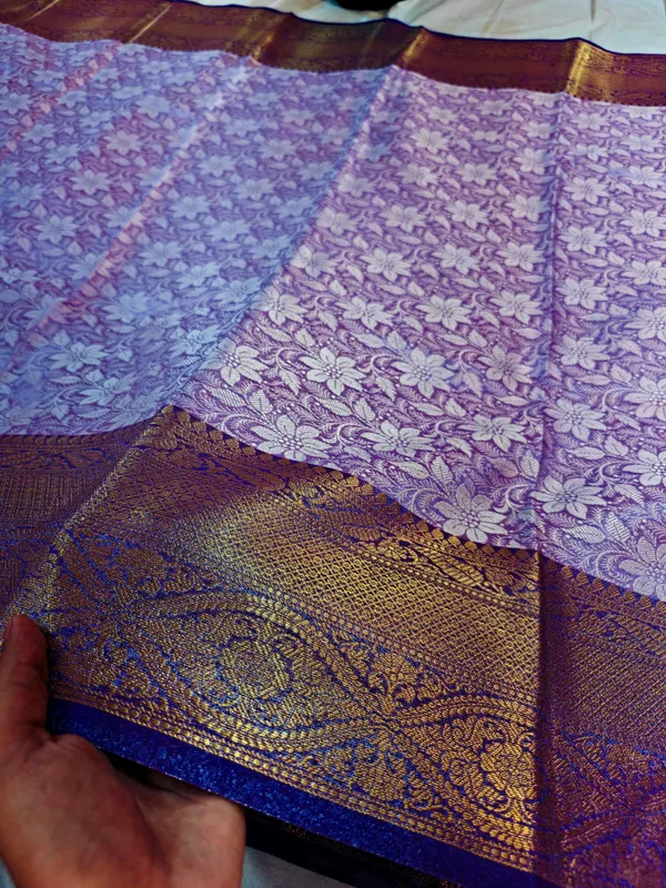 Lavender_Tissue_With_Navy_Blue_Border_Saree_For_Women