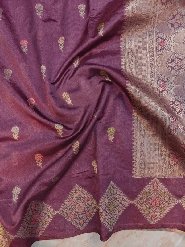 Paper_Silk_In_Onion_Pink_With_Multi_Booti_Saree_For_Women