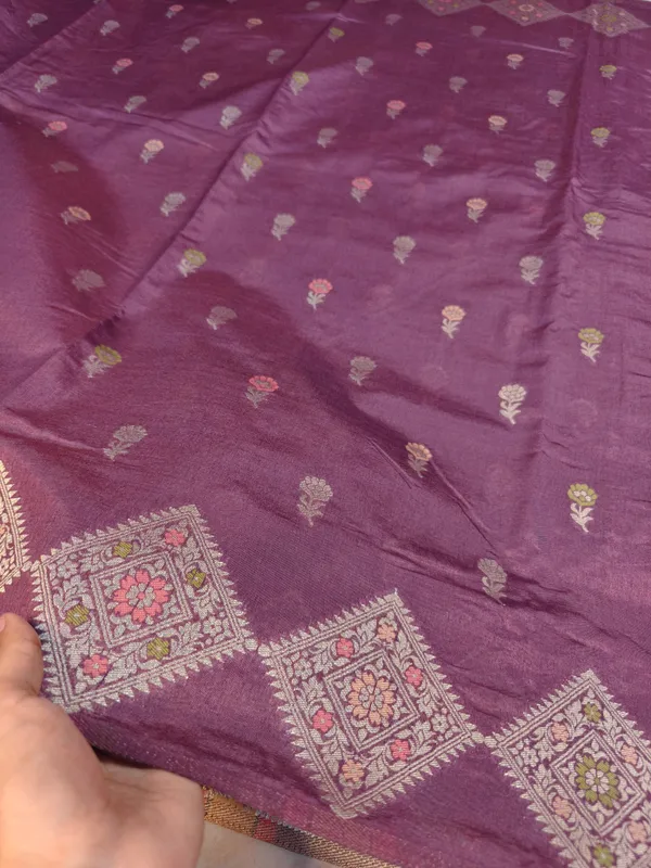Paper_Silk_In_Onion_Pink_With_Multi_Booti_Saree_For_Women