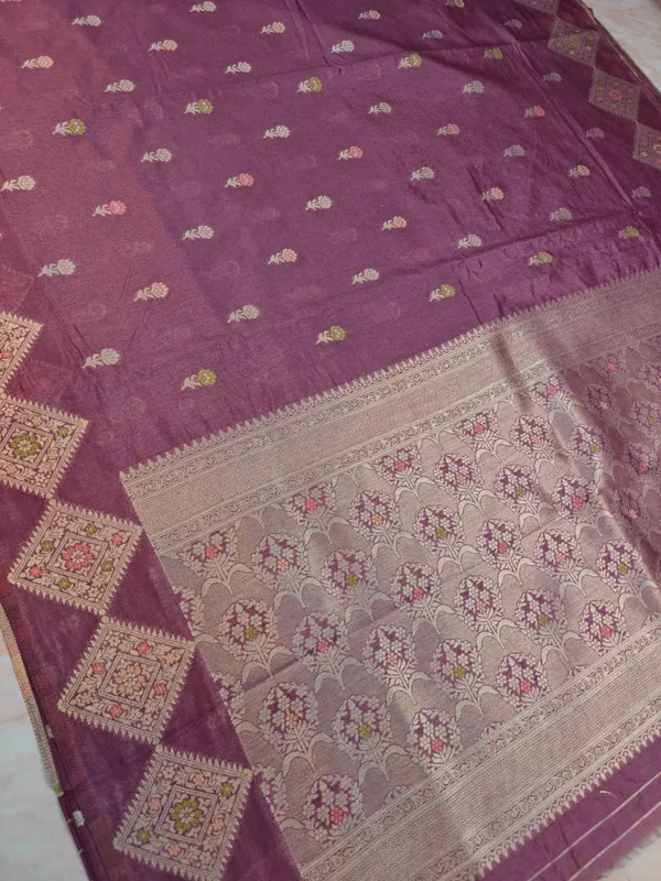 Paper_Silk_In_Onion_Pink_With_Multi_Booti_Saree_For_Women