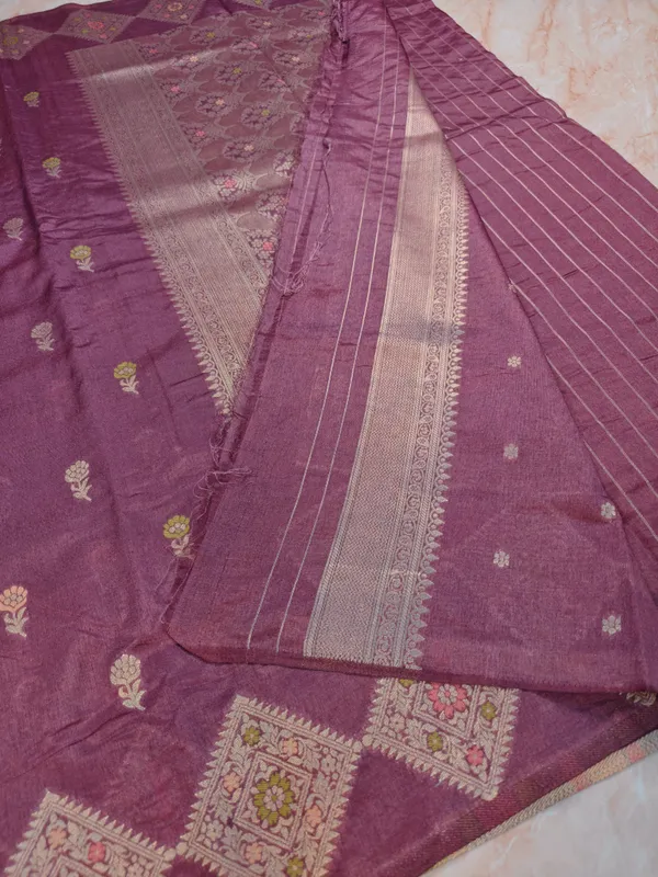 Paper_Silk_In_Onion_Pink_With_Multi_Booti_Saree_For_Women