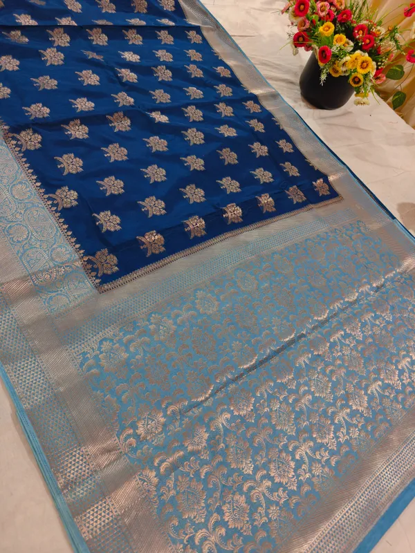 Russian_Silk_In_German_Navy_Blue_With_Sky_Blue_Border_Saree_For_Women
