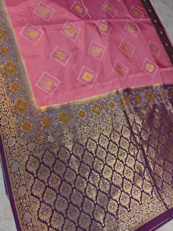 Russian_Silk_In_Baby_Pink_With_Indigo_Border_Saree_For_Women