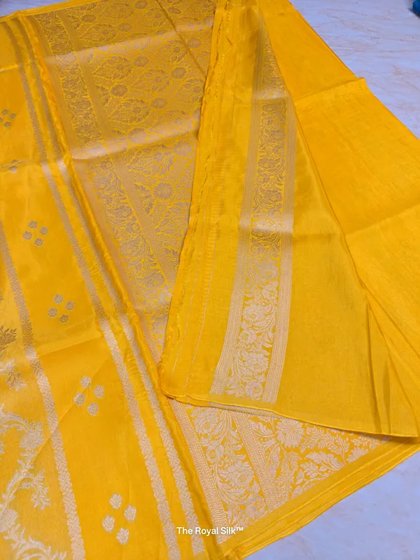 Russian_Silk_In_Airy_Gold_With_Stripe_Style_Saree_For_Women