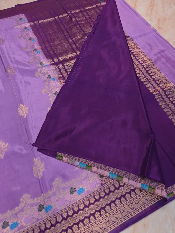 Russian_Silk_In_Lavender_With_Magenta_Border_Saree_For_Women