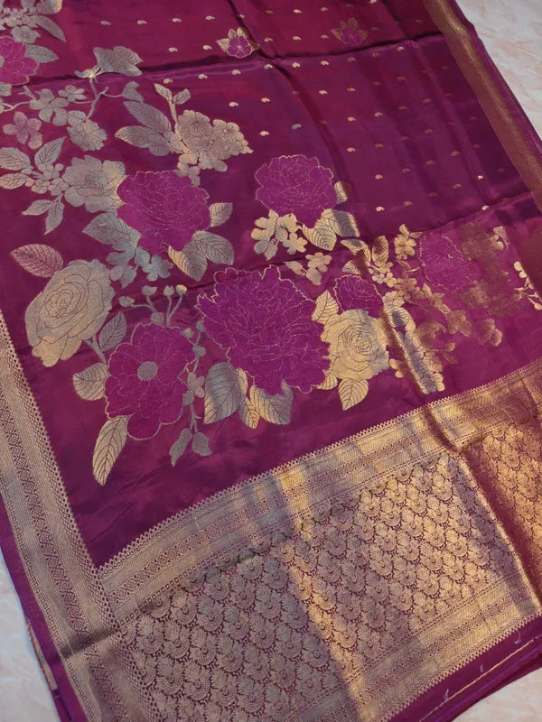 Russian_Silk_In_Magenta_Colour_With_Floral_Boota_Saree_For_Women