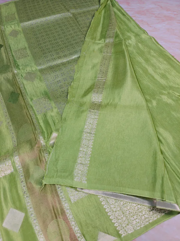Russian_Silk_In_Pista_Green_With_Stripe_Style_Saree_For_Women