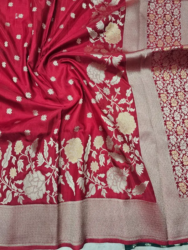RUSSIAN_SILK_IN_RED_WITH_ZARIWORK_FLORAL_BORDER