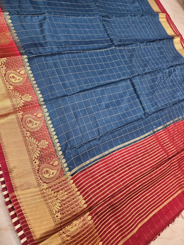 RUSSIAN_SILK_VISCOS_IN_GERMAN_BLUE_WITH_RED_BORDER