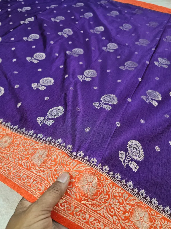 SOFT_MATKA_LINEN_IN_INDIGO_WITH_ORANGE_BORDER