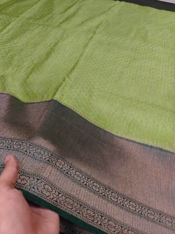 Soft_Matka_Linen_In_Parrot_Green_With_Bottle_Green_Border_Saree_For_Women