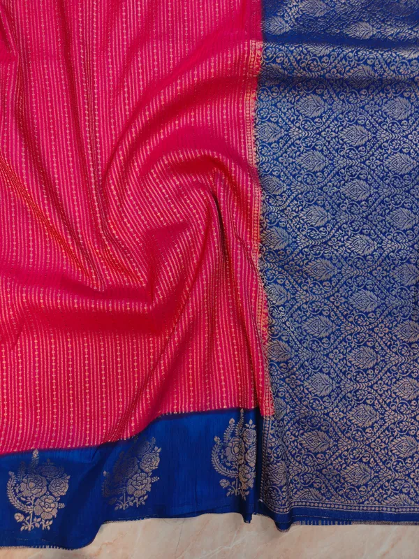 Soft_Matka_Linen_In_Pink_With_Royal_Blue_Border_Saree_For_Women